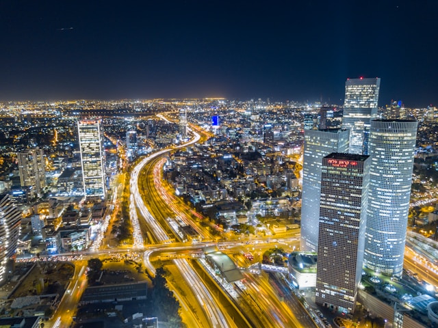 למה סקרי בחירות חייבים גוף מחקר חיצוני ולא “בדיקת שטח”